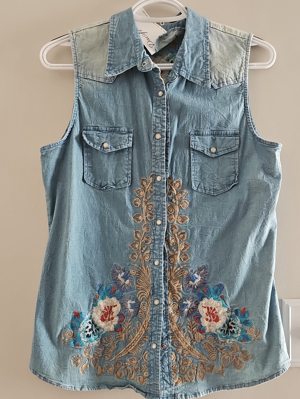 denim sleeveless embroidered top Western yolk